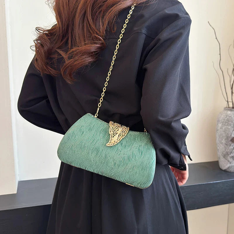 Saco de banquete de fivela de folha elegante, Bolsa portátil com corrente versátil, Vestido Cruz Diagonal, Novo, 2024